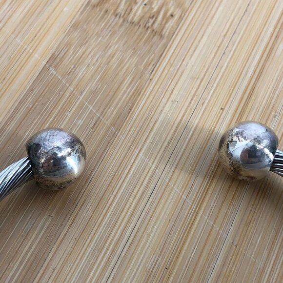 Sabona 70070 Wire Magnetic TwoTone (Silver & Gold tone) Bracelet (unisex) - Picture 6 of 13